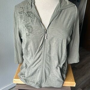 Chicos jacket lightweight hooded size 16 pale olive embroidered